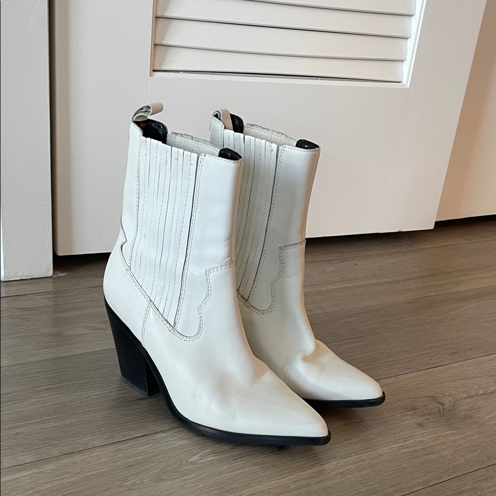 White Western-Style Leather Ankle Boots for Women